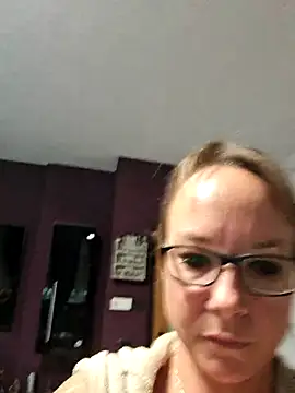 Fuxy-love69 webcam