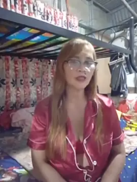 SexyHottMom webcam