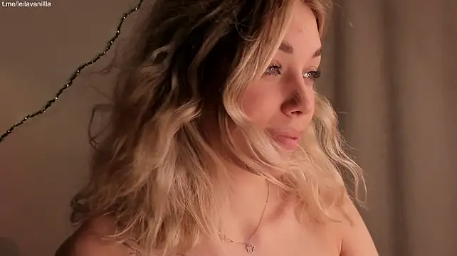 Leila_Vanilla webcam