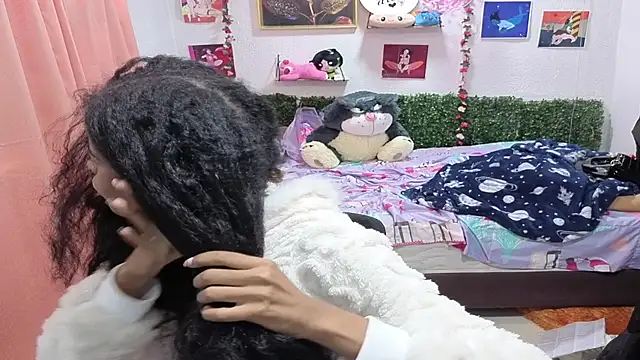 thianahorny webcam