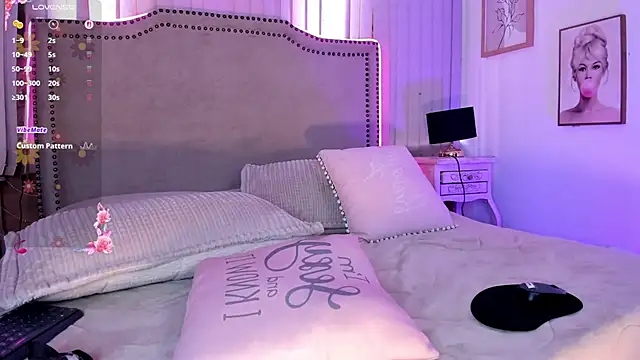 lya__brown webcam