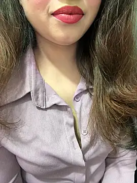 Yours_riya11 webcam