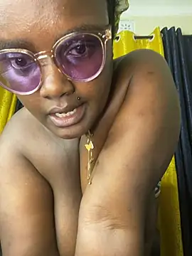 Bustyy_Bitch webcam