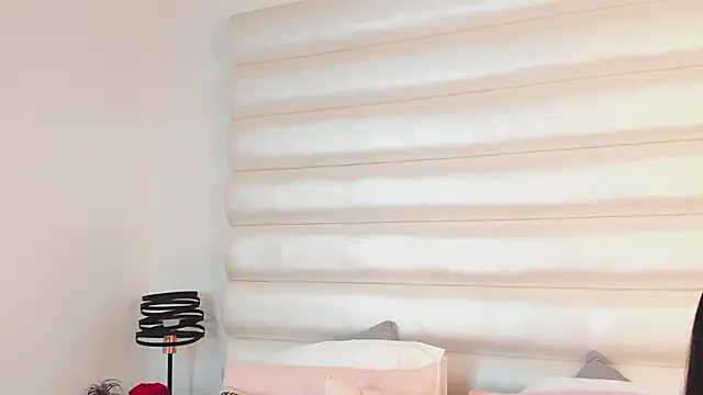 VickyHarlow webcam