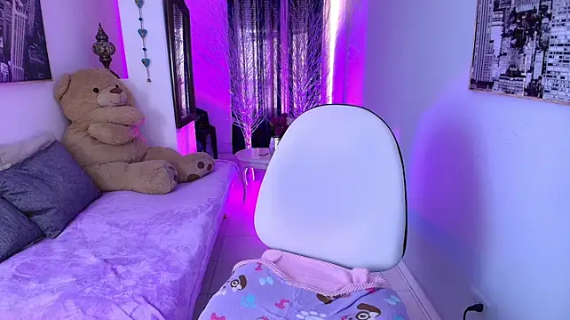 nina_smalls webcam