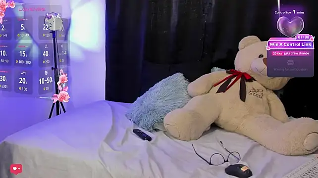 Scarlet_Rose11 webcam