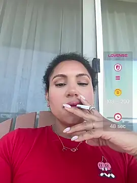 MeghanXO webcam