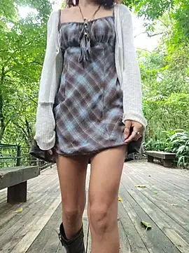 ISABELLA_STARK_