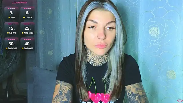 tattooedBabyy webcam