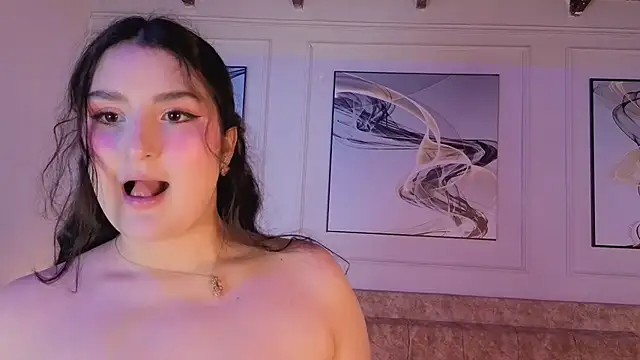 zoe_moon__ webcam