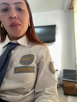 Lux_Scarlett webcam