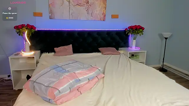 Mary_Wester webcam