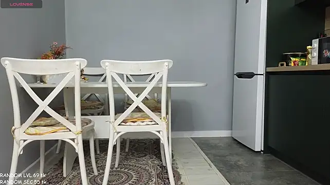 ellie_kimi webcam