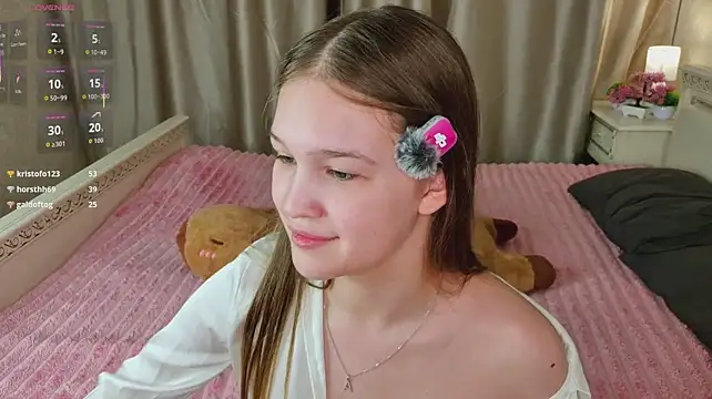 PlayfulMelly webcam