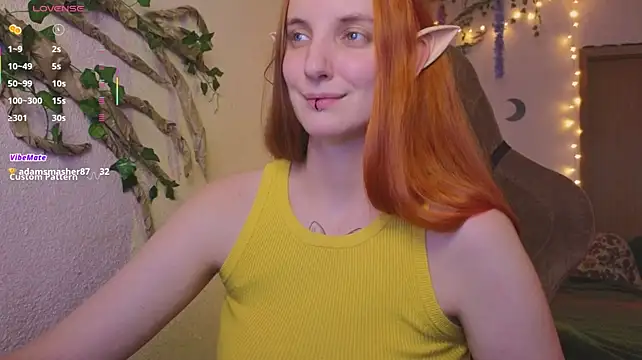Elfie_Agatha webcam