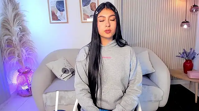 Bella_rochee webcam