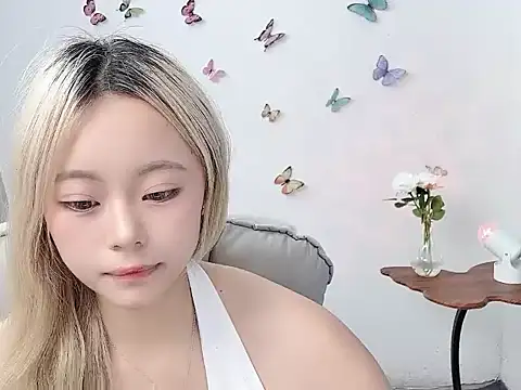 Emma668866 webcam