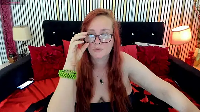 SinFulTitsDD webcam