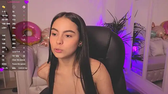 Aleejaa__ live cam on StripChat