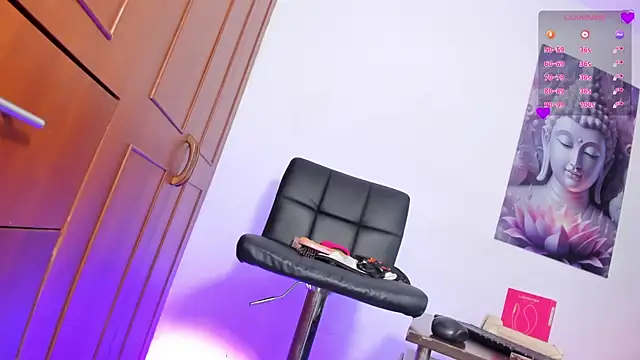 Camila_saaenz live cam on StripChat