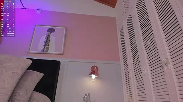 elodie_walker webcam