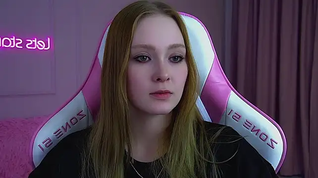 AgataFoxley webcam