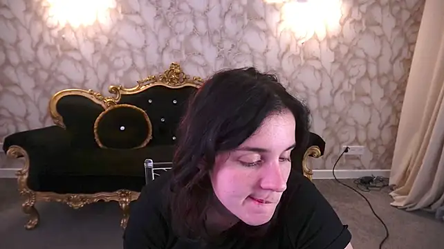 CassandraGold webcam