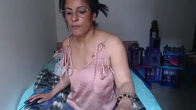 kateleyagrey webcam