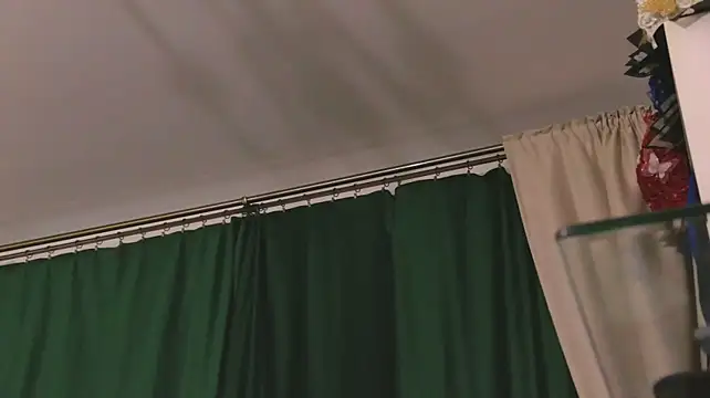 EvelynAisha webcam