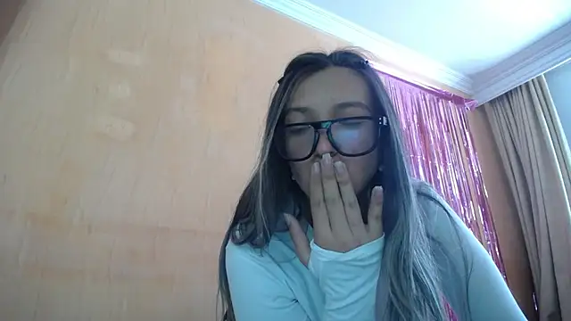 miss_lilieth webcam