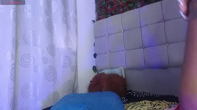 charlotte_brawn webcam