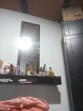 LunaArias webcam
