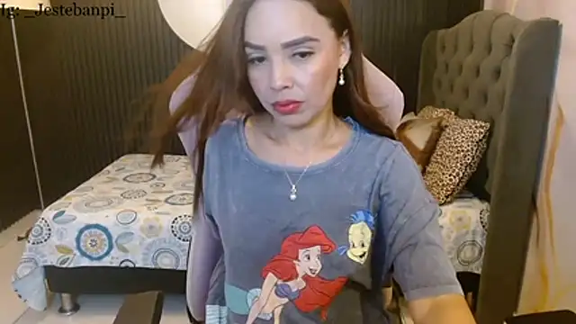 naomis_36 webcam