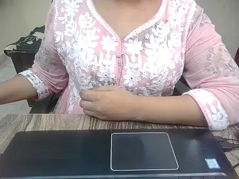 Bold-Divya1 webcam