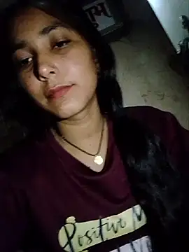 divya_140 (F young) - full nude