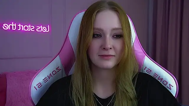 AgataFoxley webcam