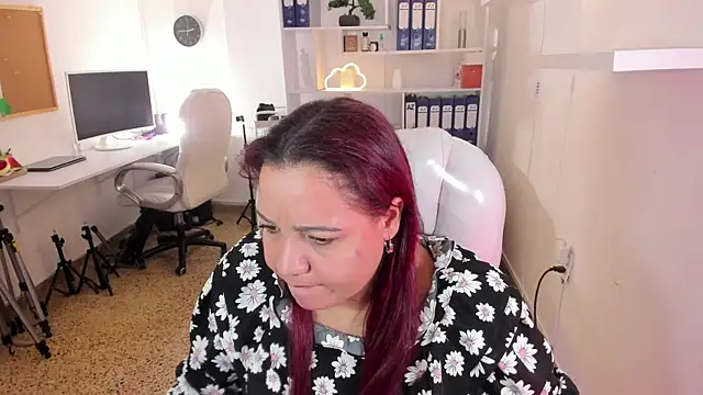 Crystal_mommy webcam