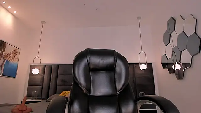 KylaMorrison live cam on StripChat