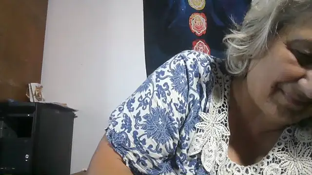 ExquisiteMature webcam