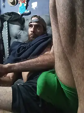 hairy_mannn webcam