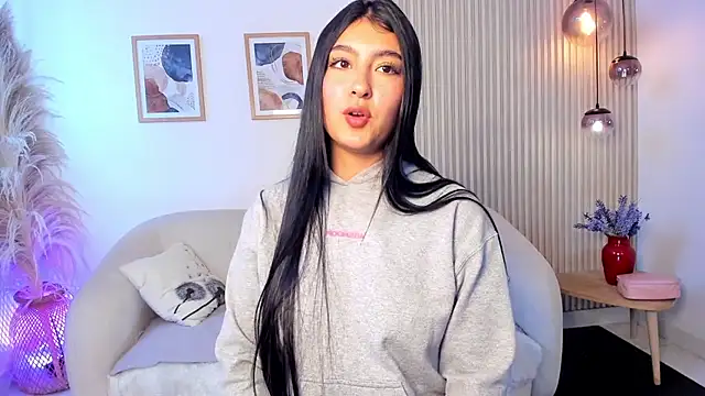Bella_rochee webcam