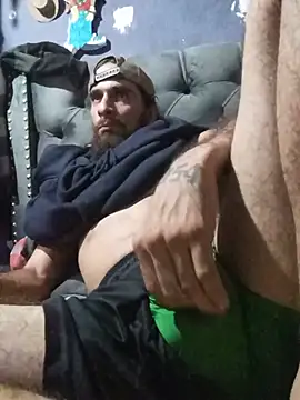 hairy_mannn webcam