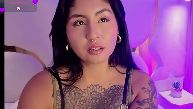 AngelaJones webcam