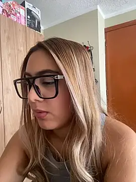 Miabonnett_ webcam