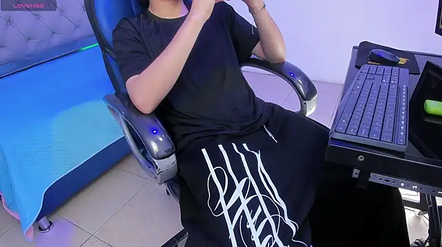 samblack_ (M twink) - GOAL