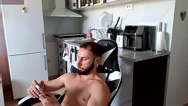RyanStorm_ webcam