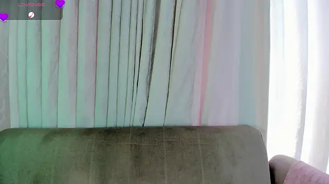 CarolineFyre webcam
