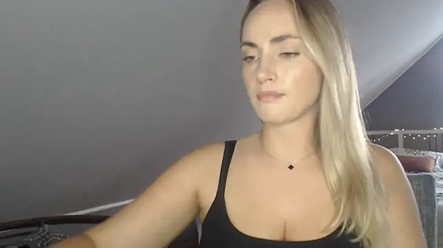 ScarlettSensitive webcam