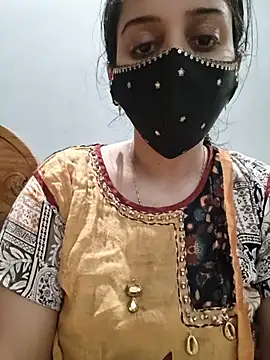 Tamil_shalini live cam on StripChat
