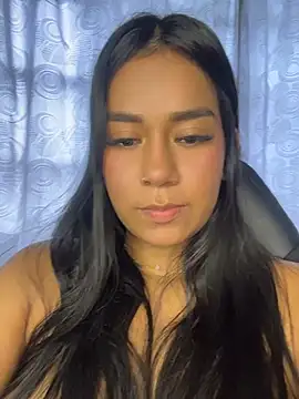 ALANAH_KITTY webcam